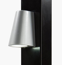 Купить Элегантное LED-освещение Locinox (Бельгия) TRICONE для ворот, цвета zilver и 9005 (черный) в Гуково